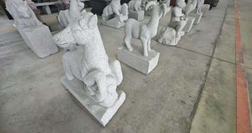 福建芝麻白雕刻 十二生肖 异形雕刻