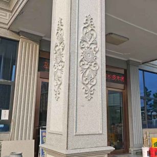 福建芝麻白别墅雕刻柱子  黄金麻