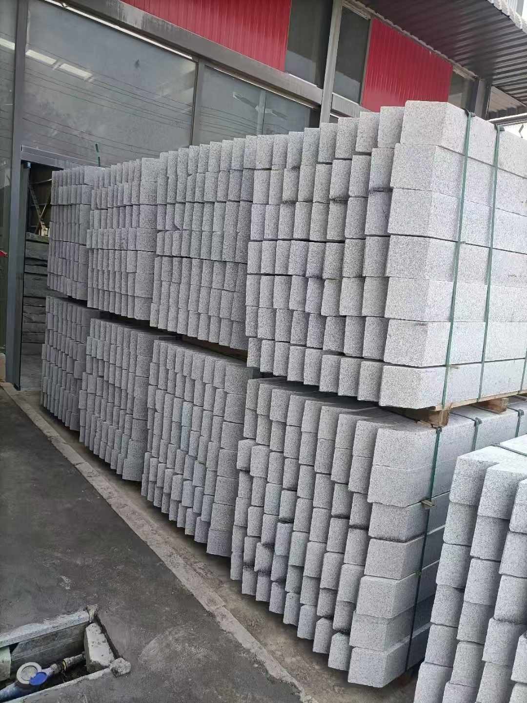 福建芝麻白树围石 树池