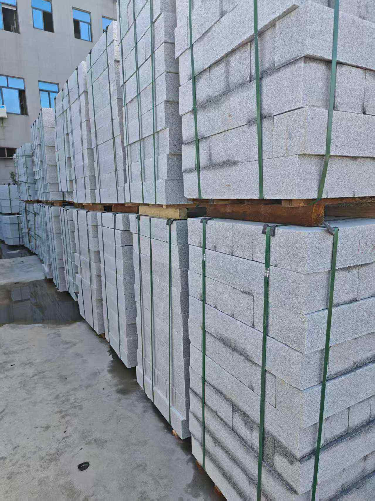 福建芝麻白路牙石，路侧石