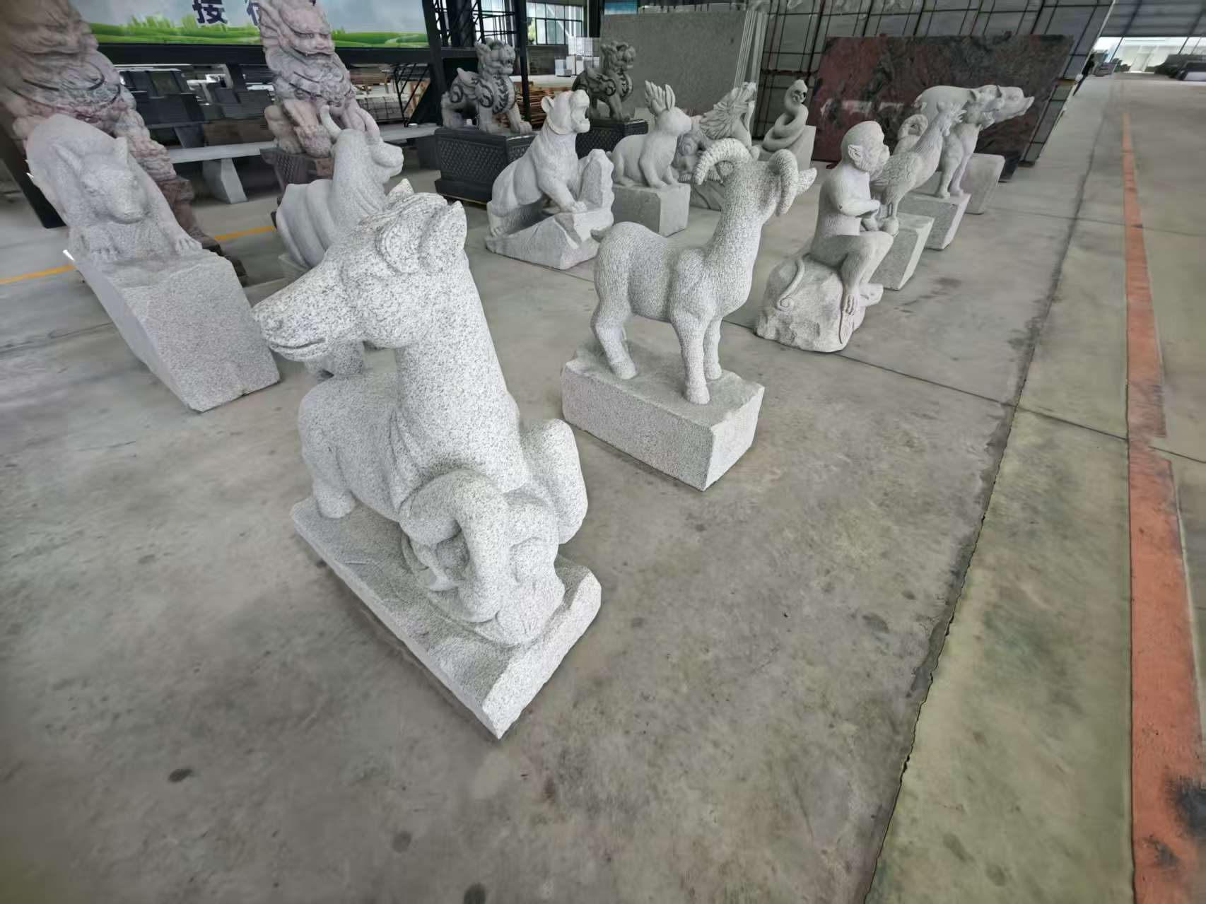 福建芝麻白雕刻 十二生肖 异形雕刻